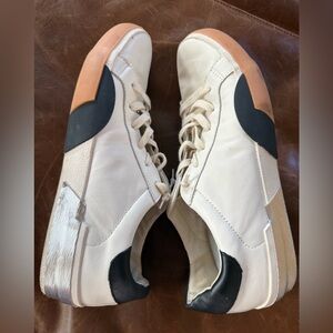 Dolce vita Zina  Sneakers white silver and Black womens 9.5